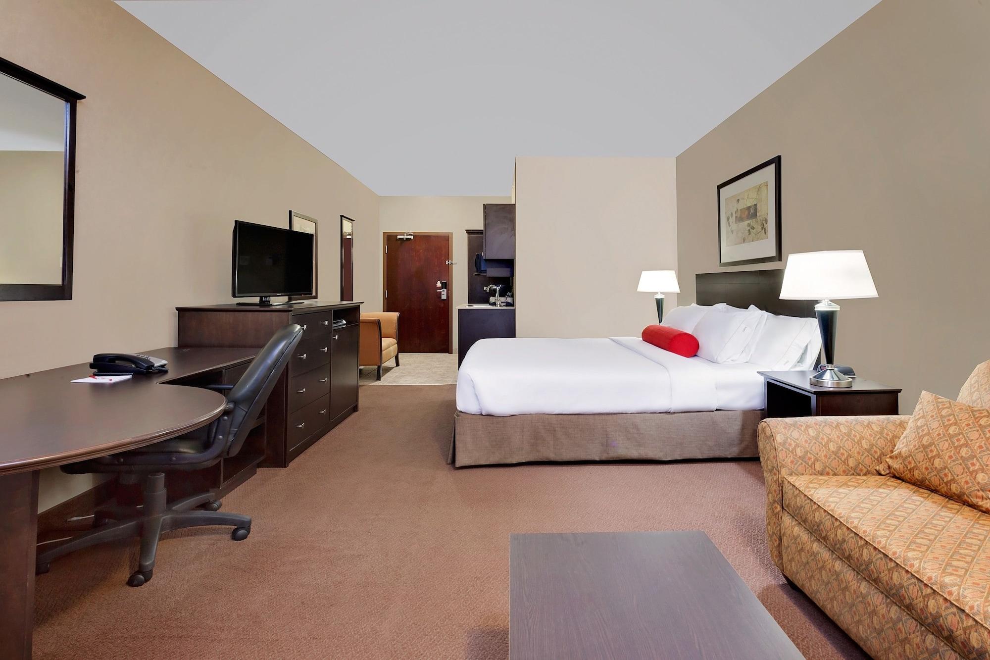 Hotel Ramada By Wyndham Camrose Exterior foto